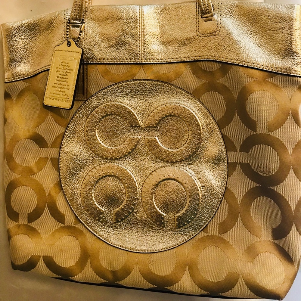 Coach Signature Laura-Tote-Clean